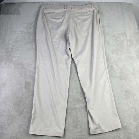 Nike Dri Fit Victory Standard Fit Golf Pants Men Sz 40x30 Light Bone Performance - Picture 2 of 10